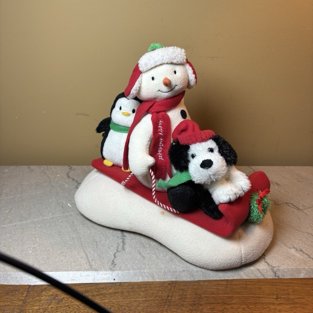 Hallmark 2007 Jingle Pals Snowman Sleigh Ride‎ Musical Animated Sled Penguin Dog